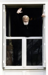 Jean Marais à la fenêtre