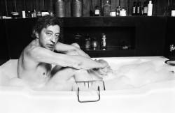 Serge, gros plan baignoire