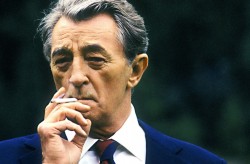 Robert Mitchum, cigarette