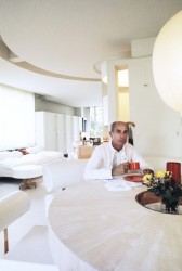 André Courrèges, Neuilly, 1976